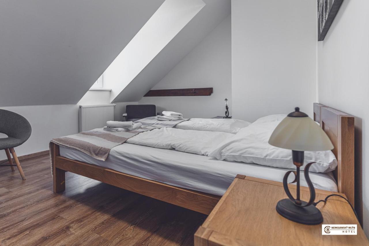 Hotel Nemojansky Mlyn Nemojany エクステリア 写真